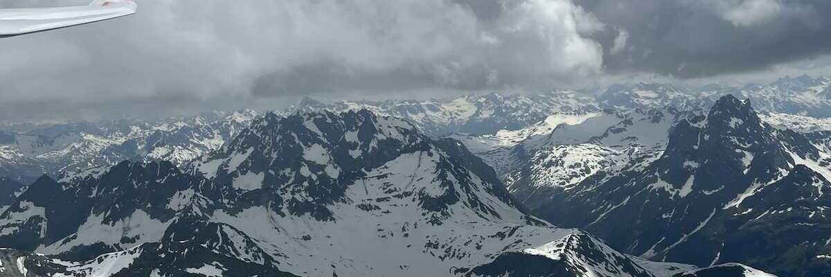 Verortung via Georeferenzierung der Kamera: Aufgenommen in der Nähe von Gemeinde St. Anton am Arlberg, 6580 St. Anton am Arlberg, Österreich in 3200 Meter